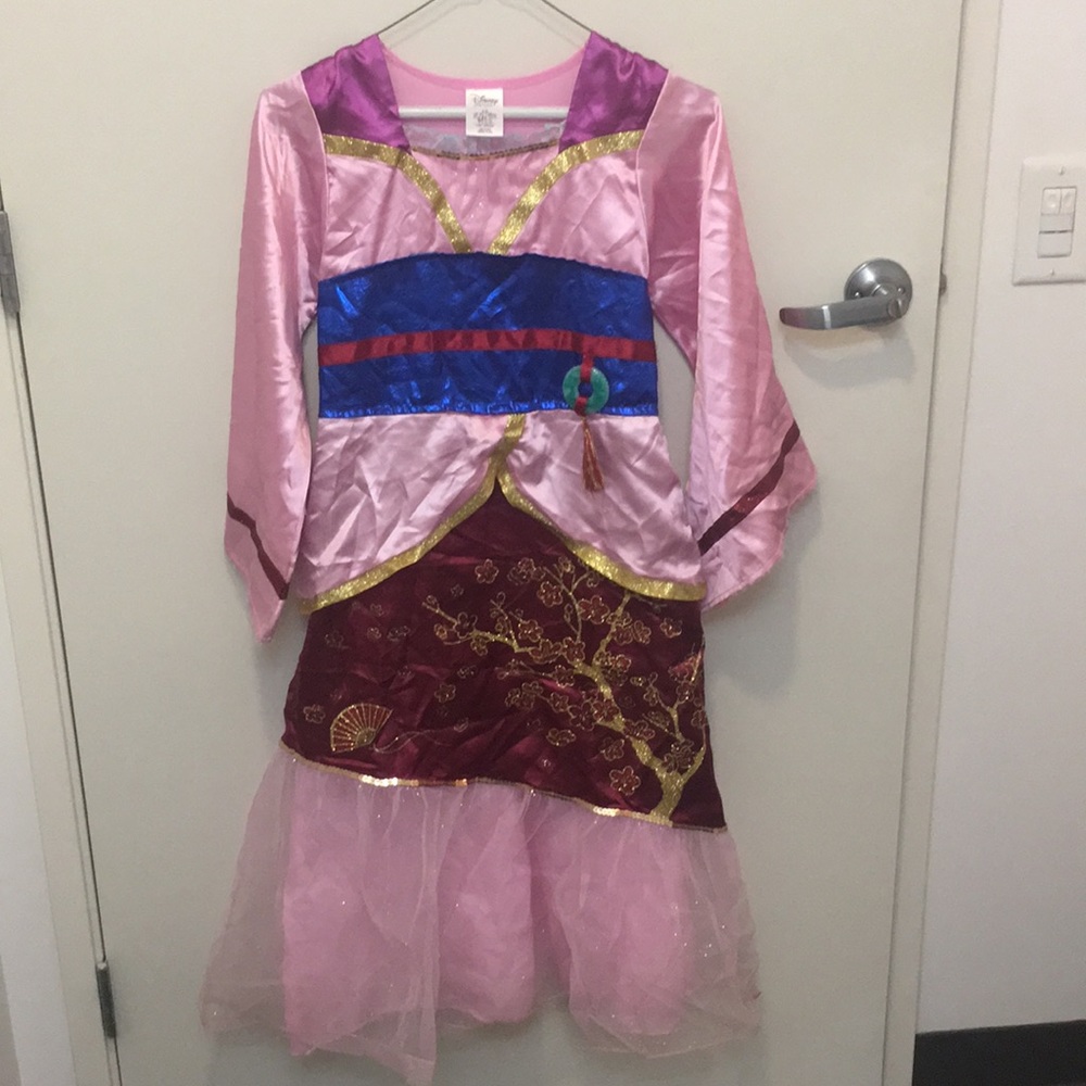 Girl’s Mulan costume